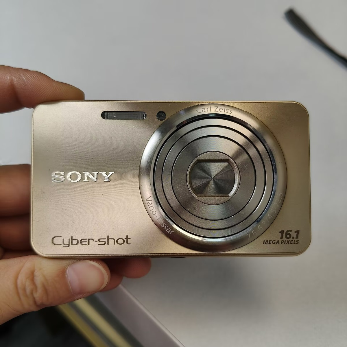 SONY Cyber-shot DSC-W570 Digital Camera 16.1 MP 5x Optical Zoom English Language