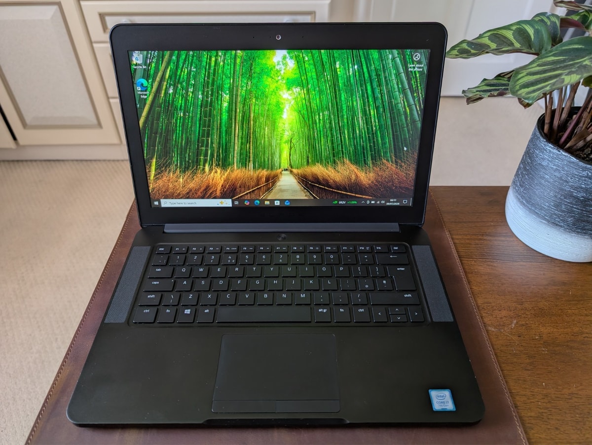 Razer Blade 14 Laptop | GTX 1060 | i7-7700HQ | 16GB RAM | 1TB SSD | In box