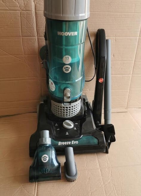 Hoover Upright Vacuum Cleaner Breeze Evo Pets TH31BO02 Bagless - Black & Blue