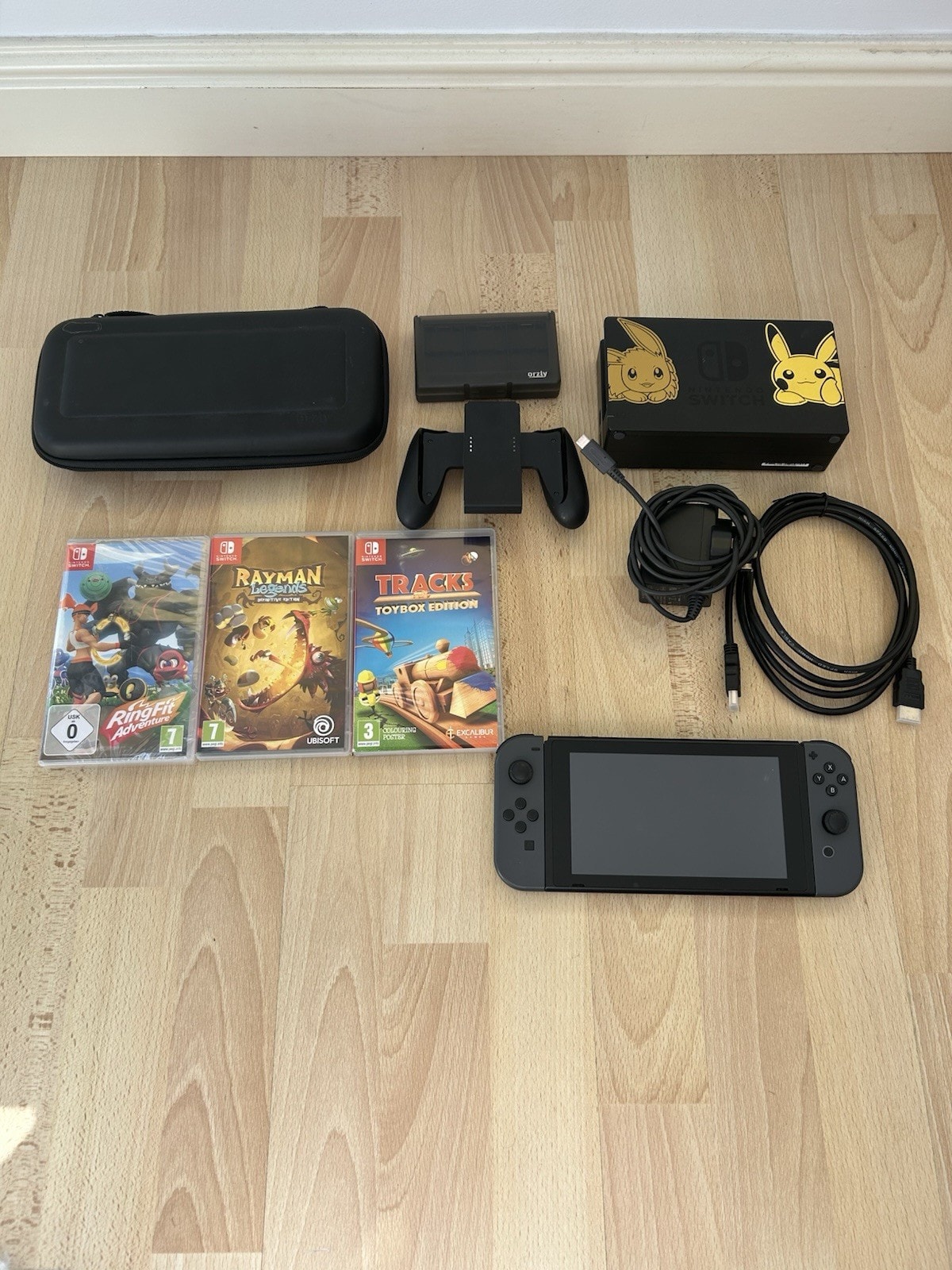 Nintendo Switch Bundle 3 Games All Wires & Accessories Great Condition Hac001(01