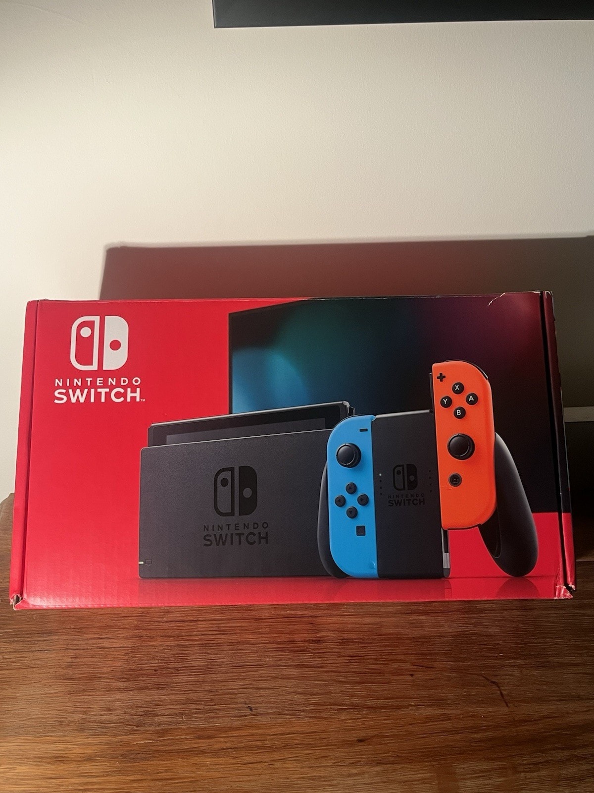 Nintendo Switch 32 GB Console - Neon Blue and Red Discounted (joycon Issues)