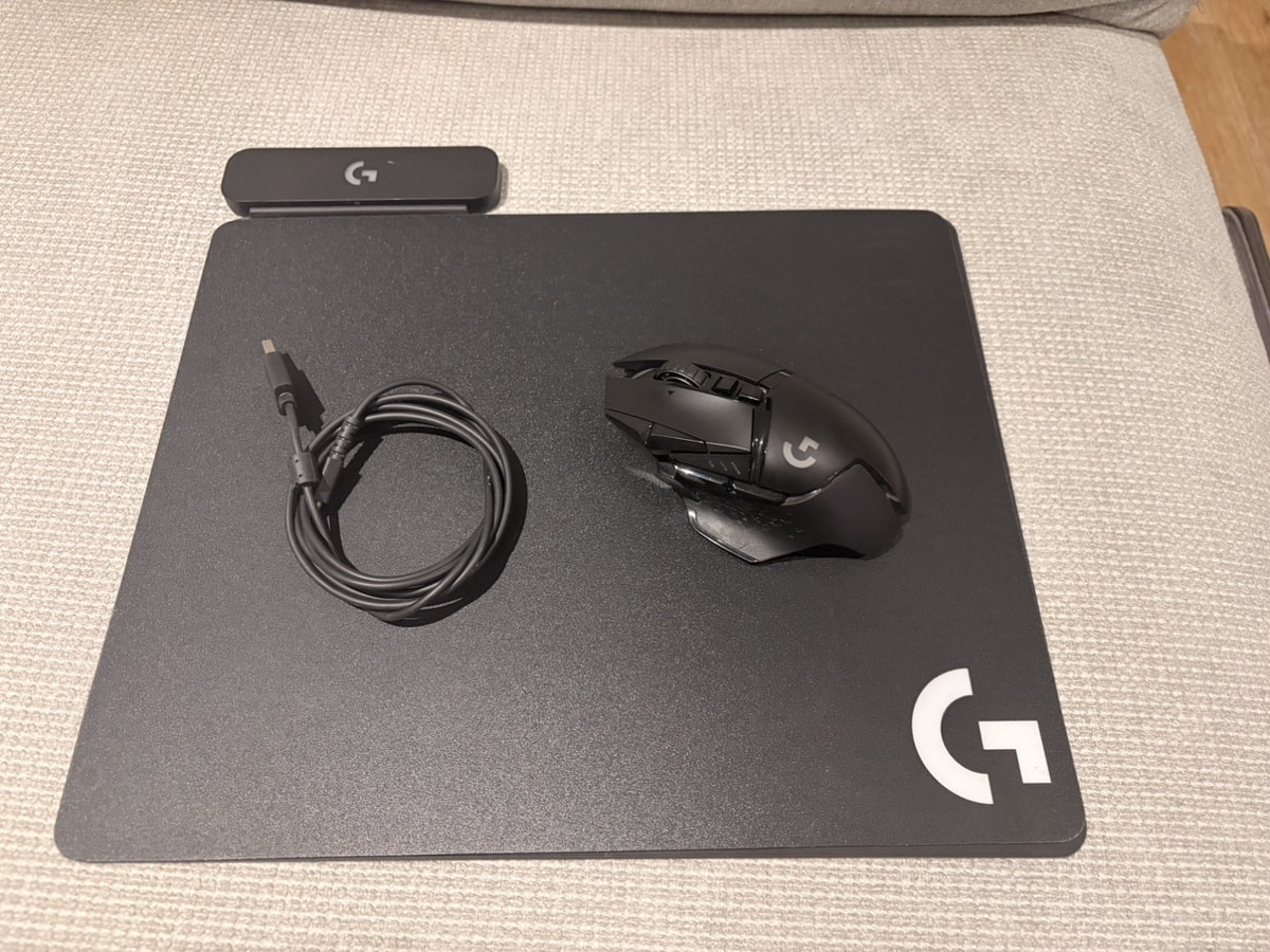Logitech G502 X Wireless Gaming Mouse + Logitech Powerplay Wireless Charging Mat
