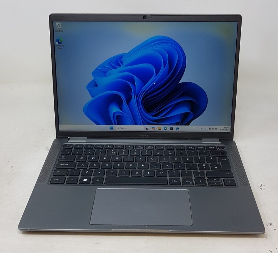 Dell Latitude 7340 13.3" Laptop 10 Core i5 13th Gen 16GB 256GB Windows 11