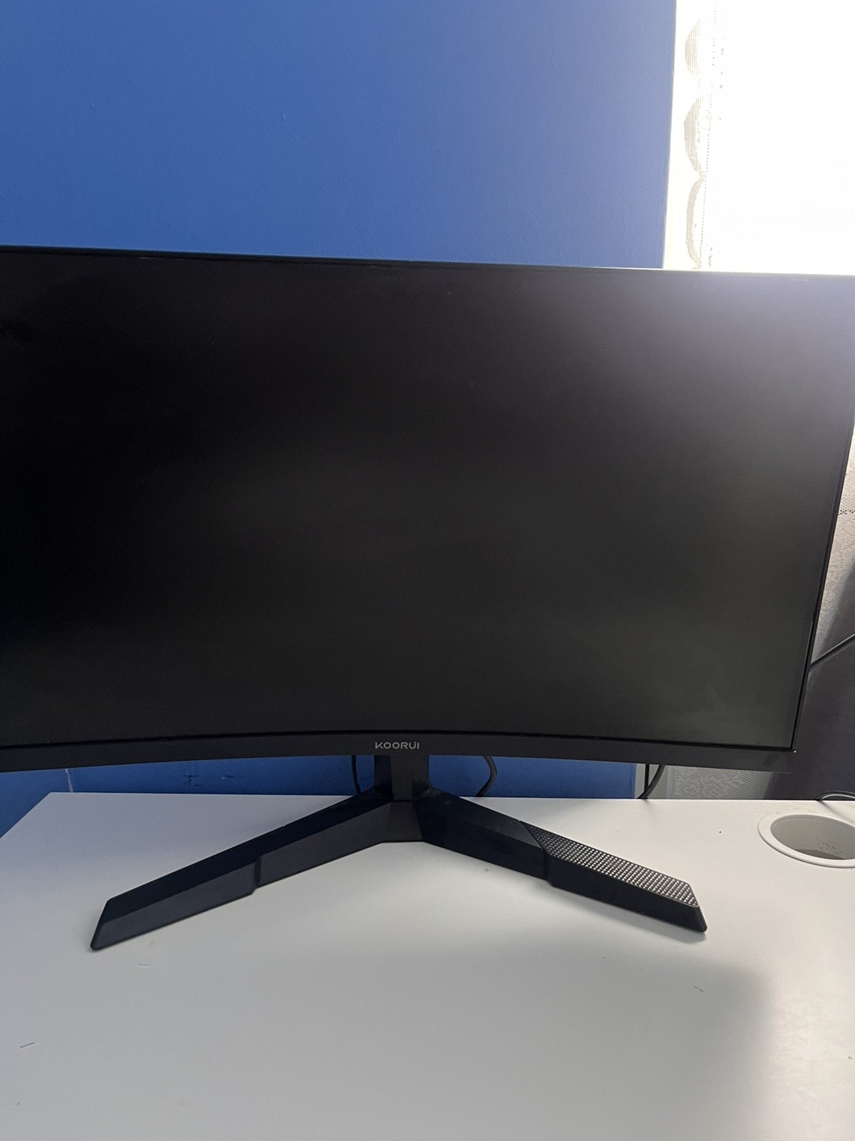 KOORUI 27-inch Curved Gaming Monitor --QHD 144Hz, FreeSync, 1ms