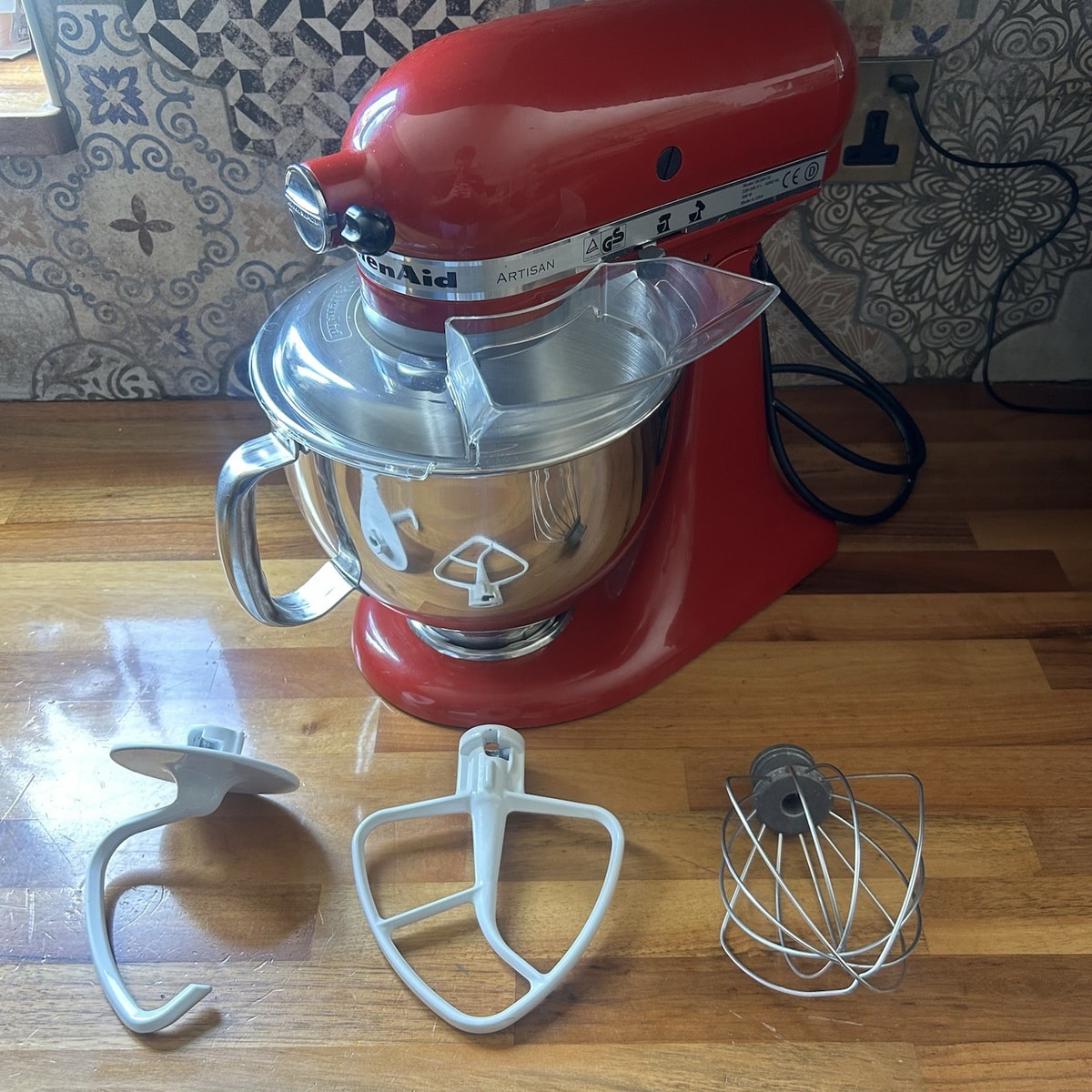Kitchen Aid Artisan Stand Mixer 4.8L 5KSM150 + Attachments - Tested & Working