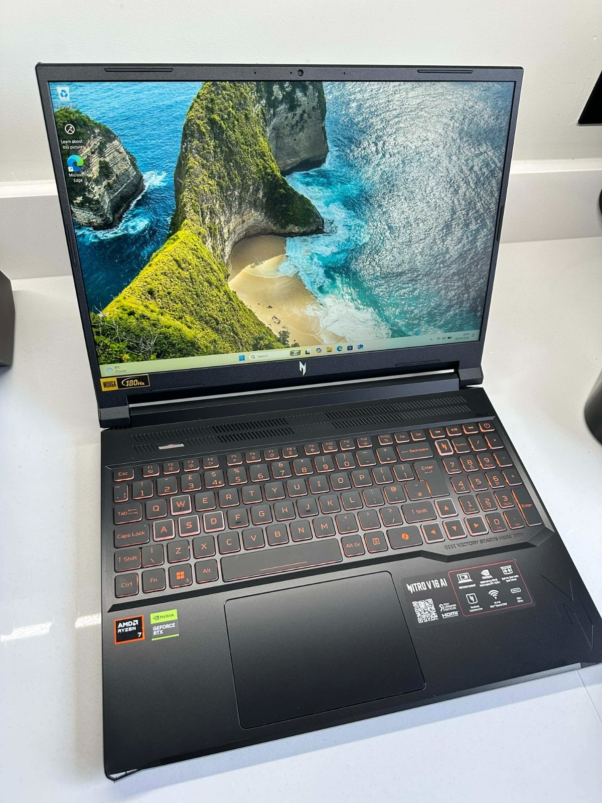 Acer Nitro V16 Gaming Laptop, RTX 5070, Ryzen 7 - 1TB SSD, 16GB Ram 180Hz - READ