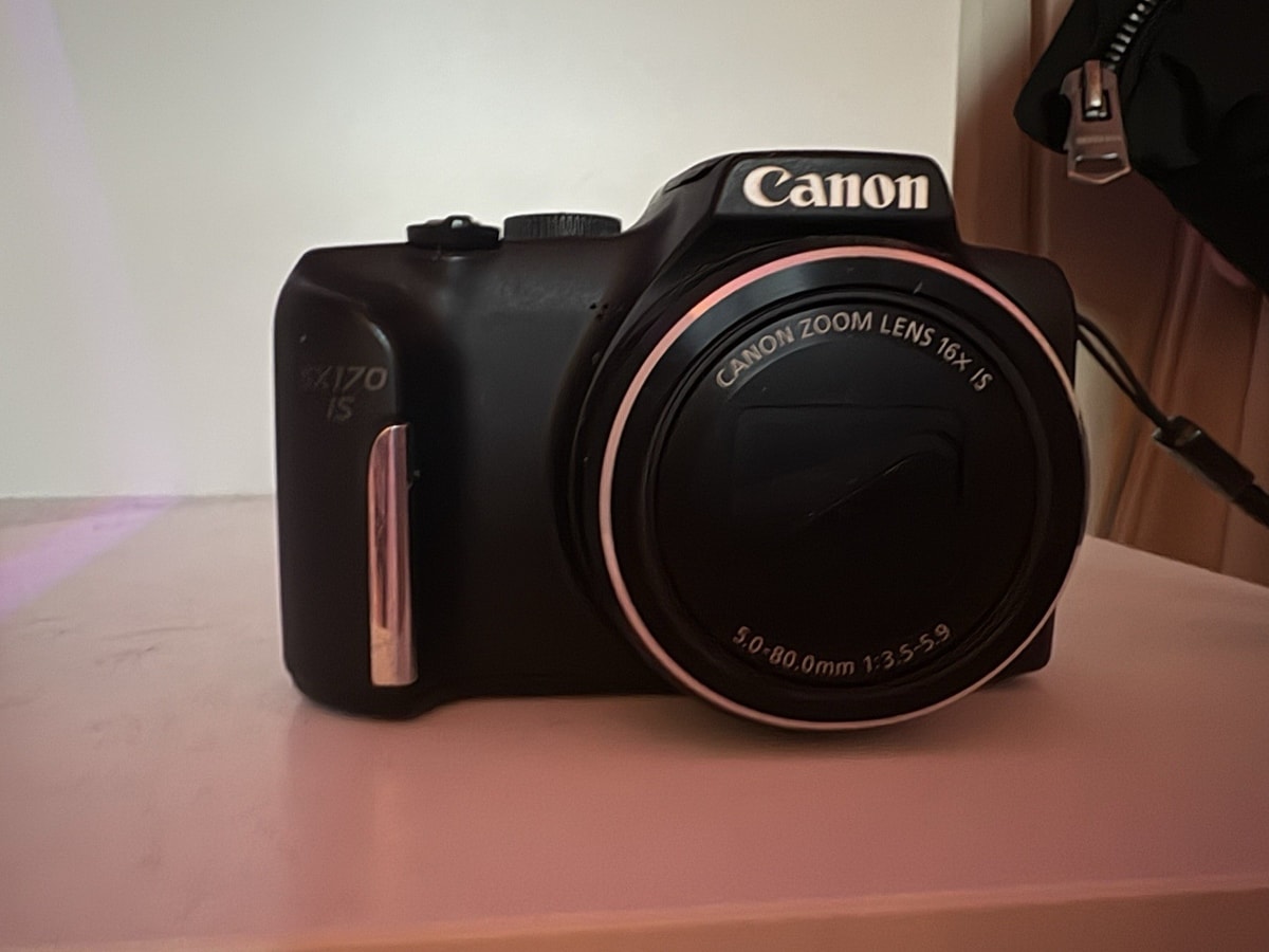 Canon PowerShot SX170 IS 16MP 16x Optical Zoom HD digital camera Black (BN1)