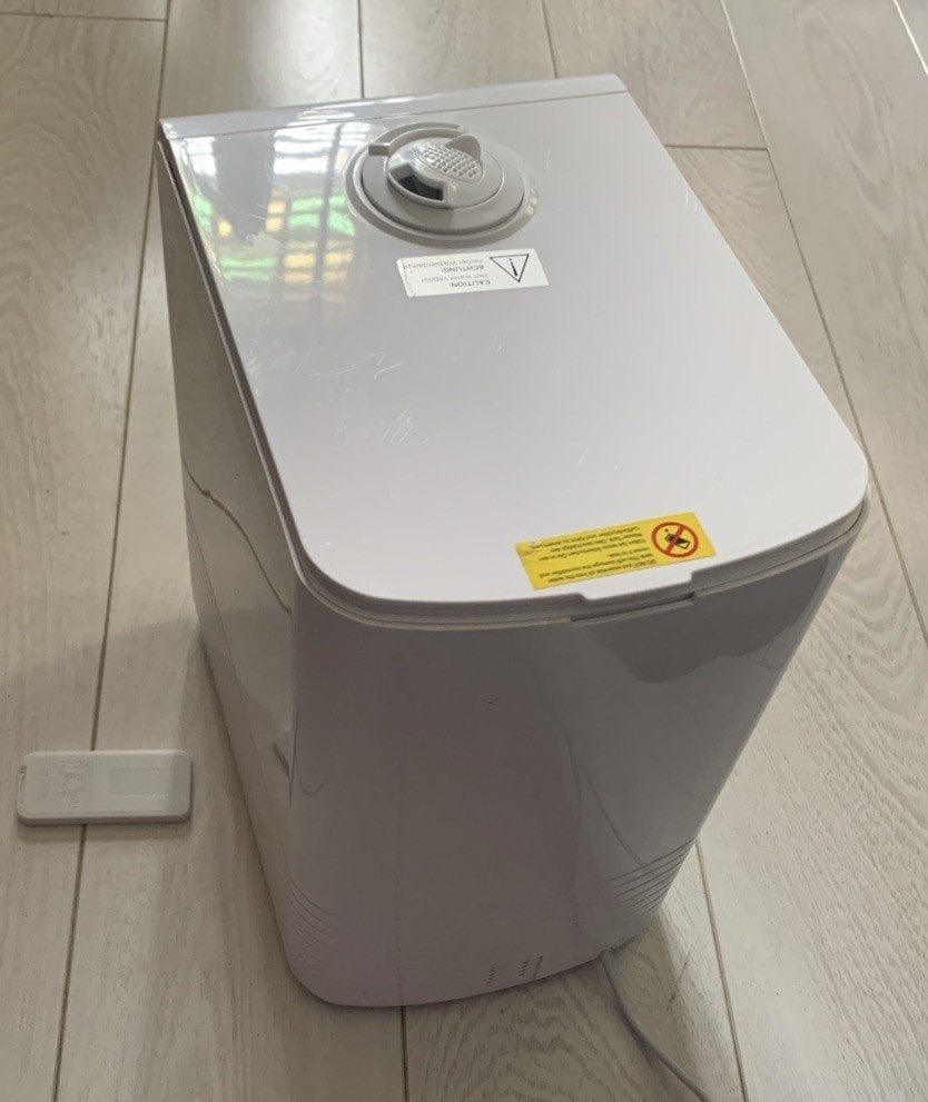 Elechomes SH8820 5.5L Top-Fill Ultrasonic Humidifier - White Warm and Cool Mist