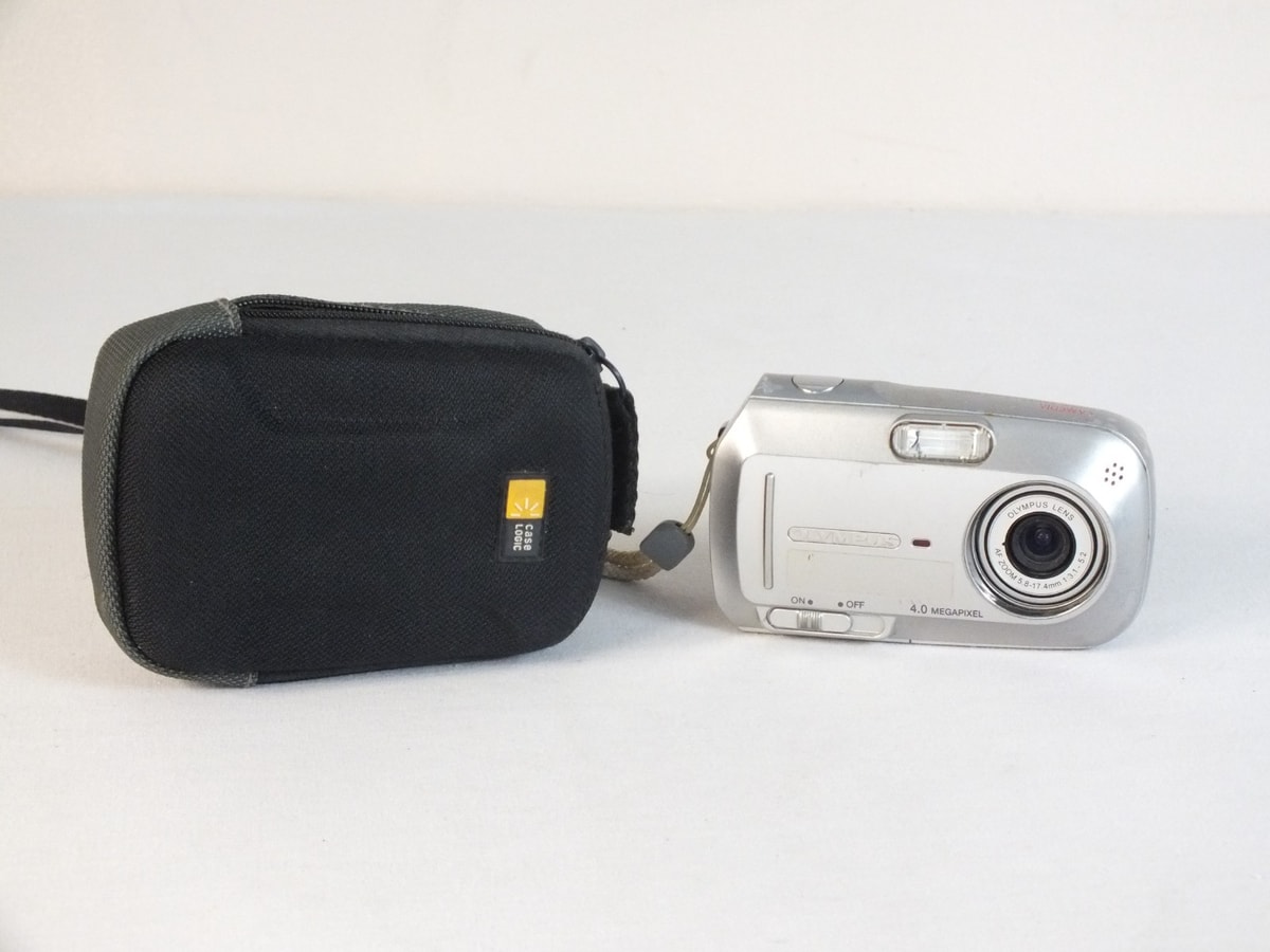 Olympus Camedia C-470 Zoom 4.0MP Silver Compact Digital Camera - Working
