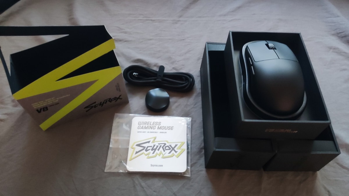 Scyrox V8 - 36g Superlight 8K Optical Wireless Gaming Mouse
