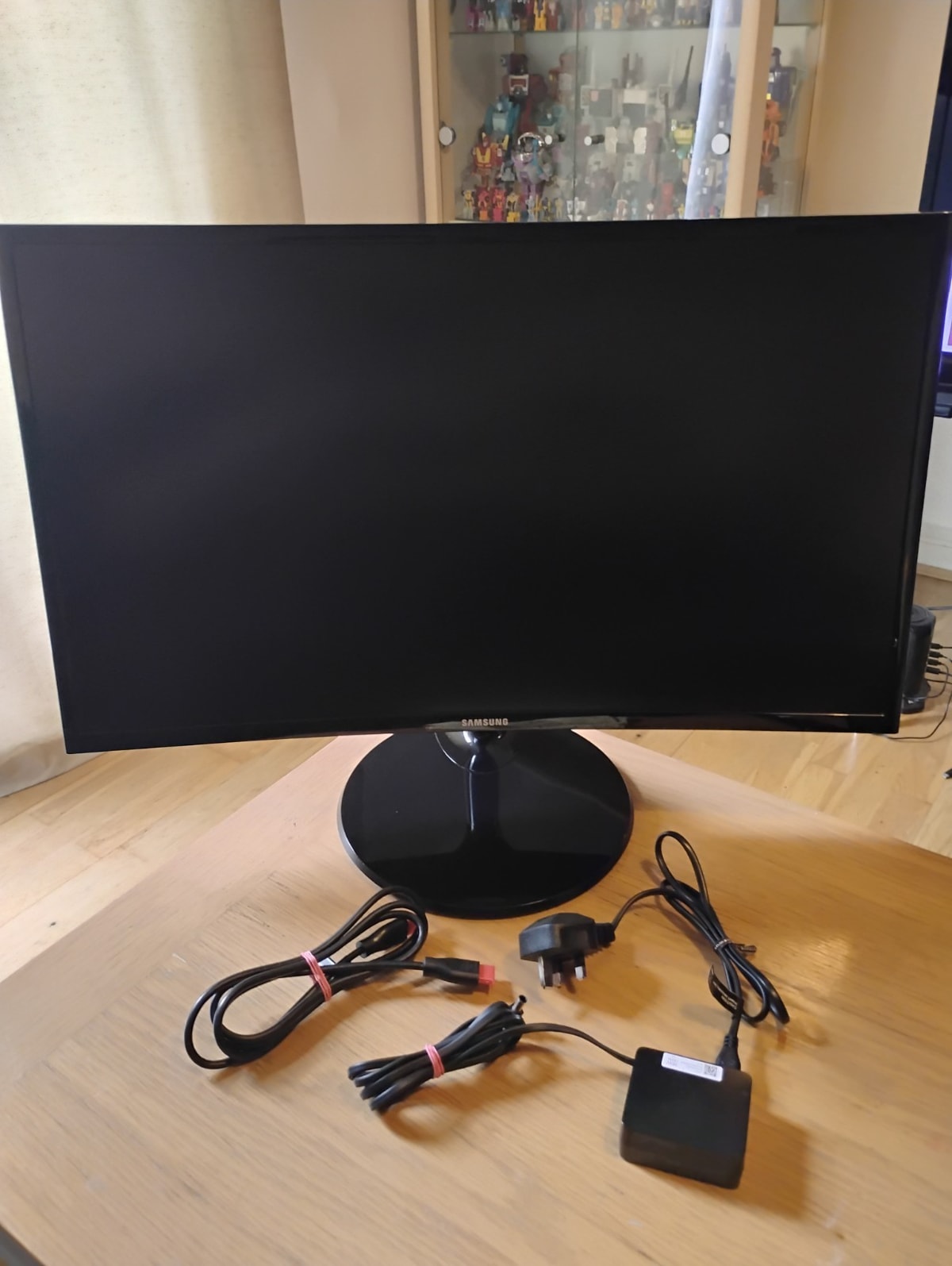 Samsung C27F390FHU - LED monitor - curved - Full HD (1080p) - 27"