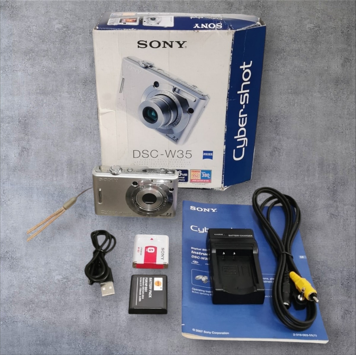 Sony Cyber-shot DSC-W35 Digital Camera Boxed Tested Working Charger & Batts Y2K
