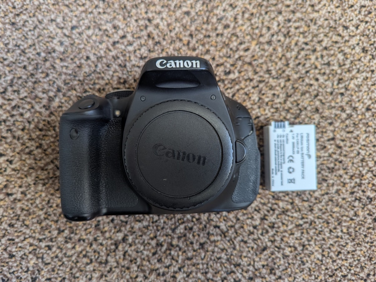Canon 600D 18MP Digital SLR Camera Black