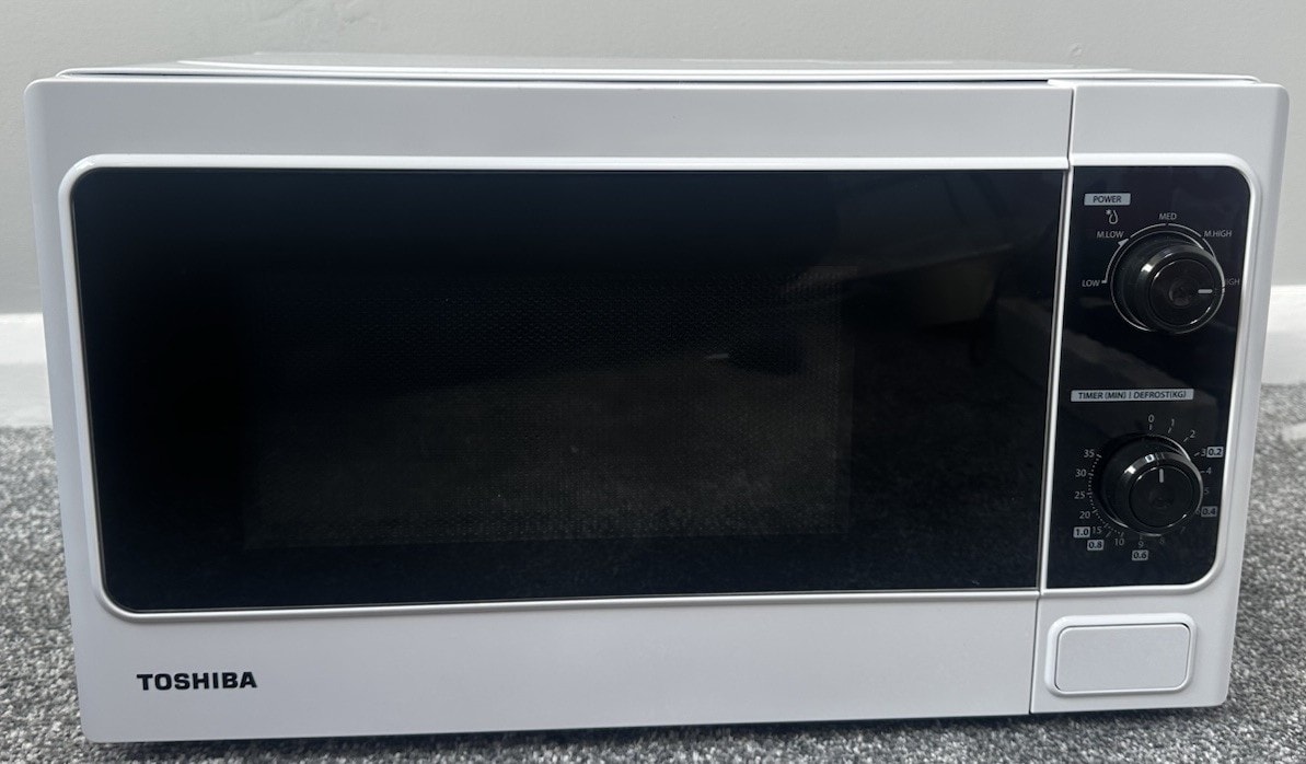 Toshiba 20L Microwave Oven MM-MM20P White Fully Working 800W