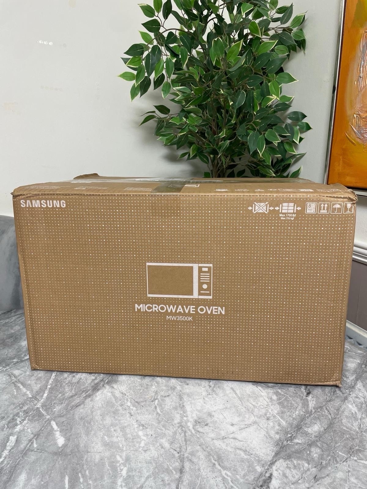 Samsung MW3500K 23L Solo Microwave Oven with Quick Defrost - Black/Silver