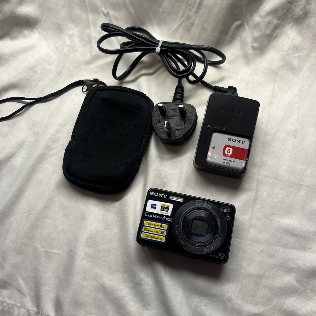 Sony Cyber-shot DSC-W115 7.2 MP Digital Camera Black TESTED Working NO BATTERY