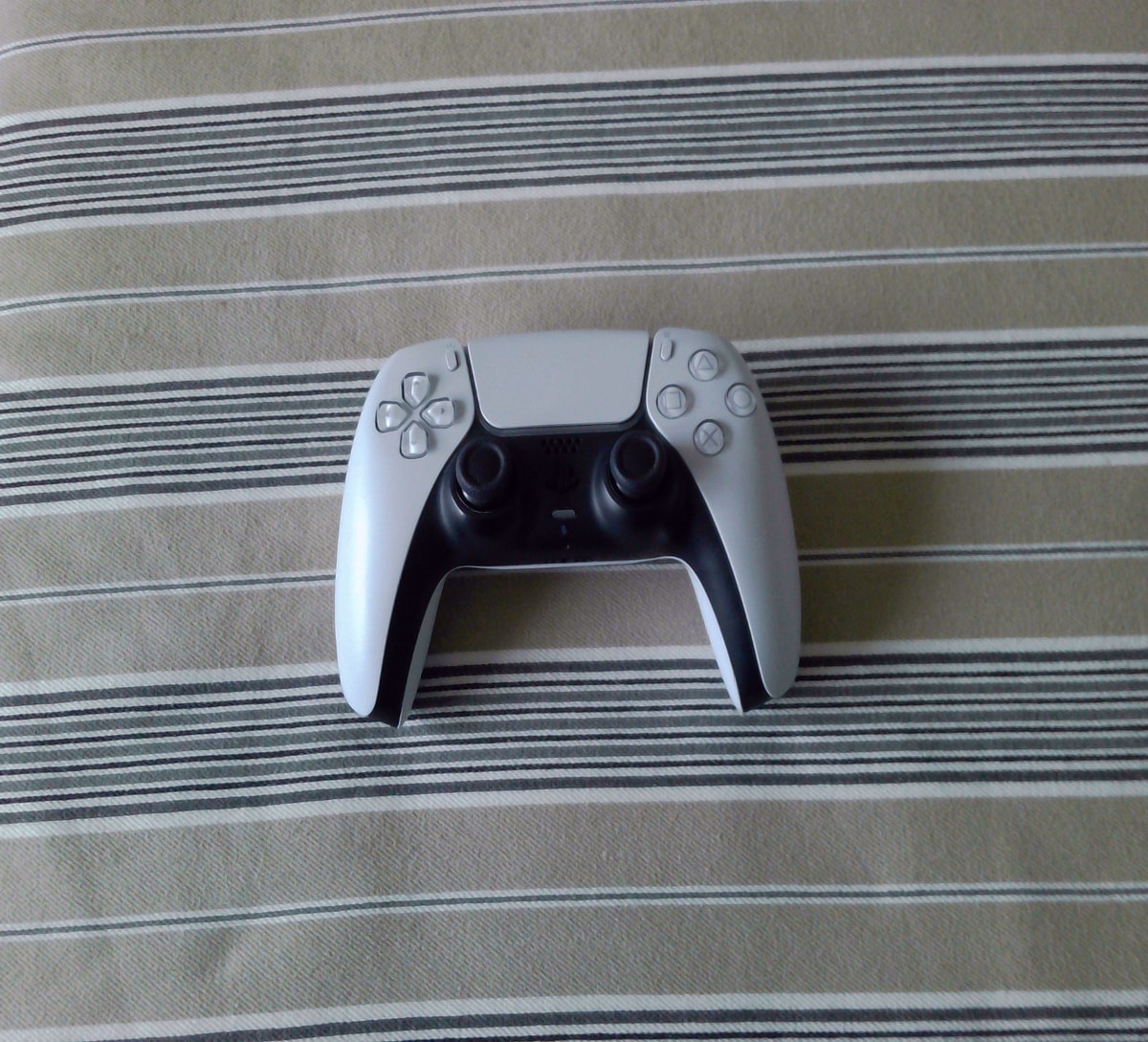 Sony Wireless PS5 DualSense Controller - White
