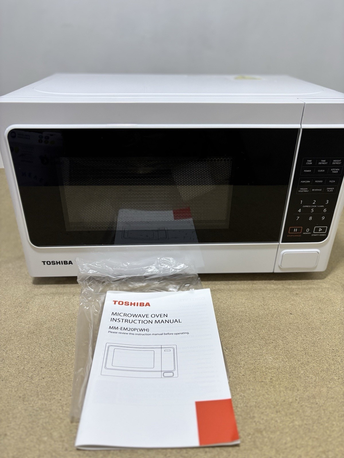Toshiba Solo MM-EM20P 20L Microwave Oven - White