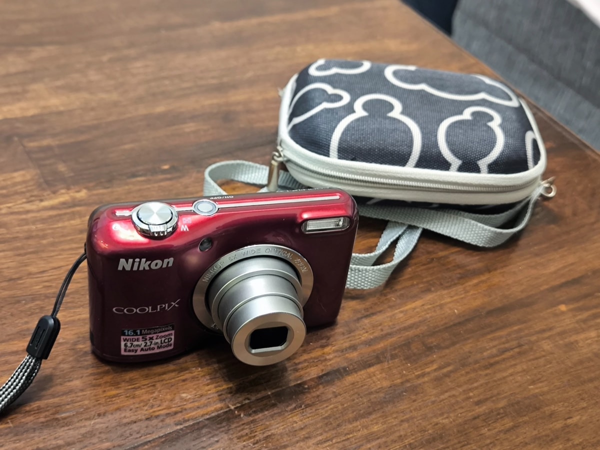 Nikon Coolpix Digital Camera L27 16.1MP 5x Wide Zoom Red