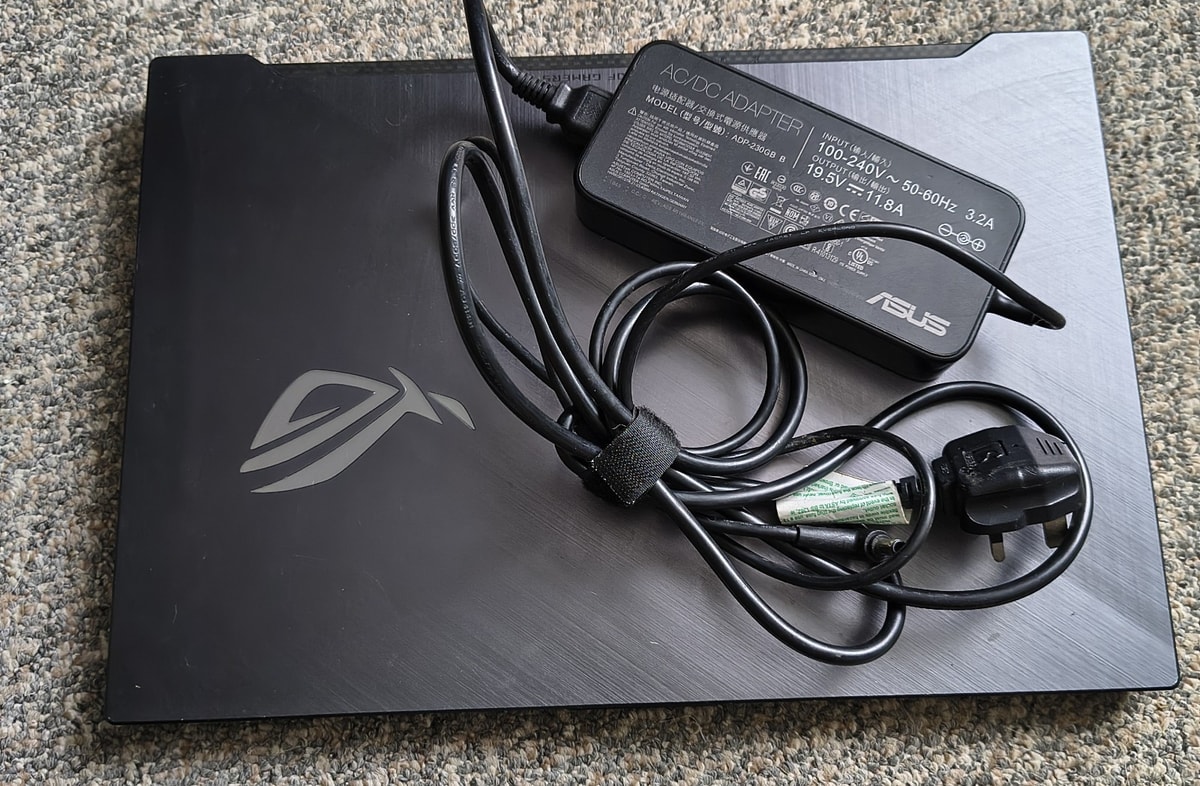 Asus GL704G I7 RTX 2070 16gb 17 Inch Laptop