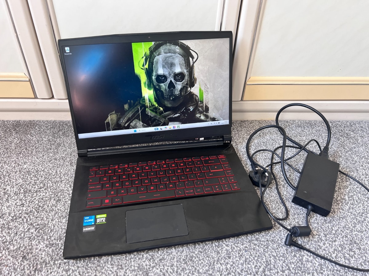 MSI GF63 Thin 15.6" RTX 3050 i5-11400H 16 GB RAM 512 GB SSD Gaming Laptop