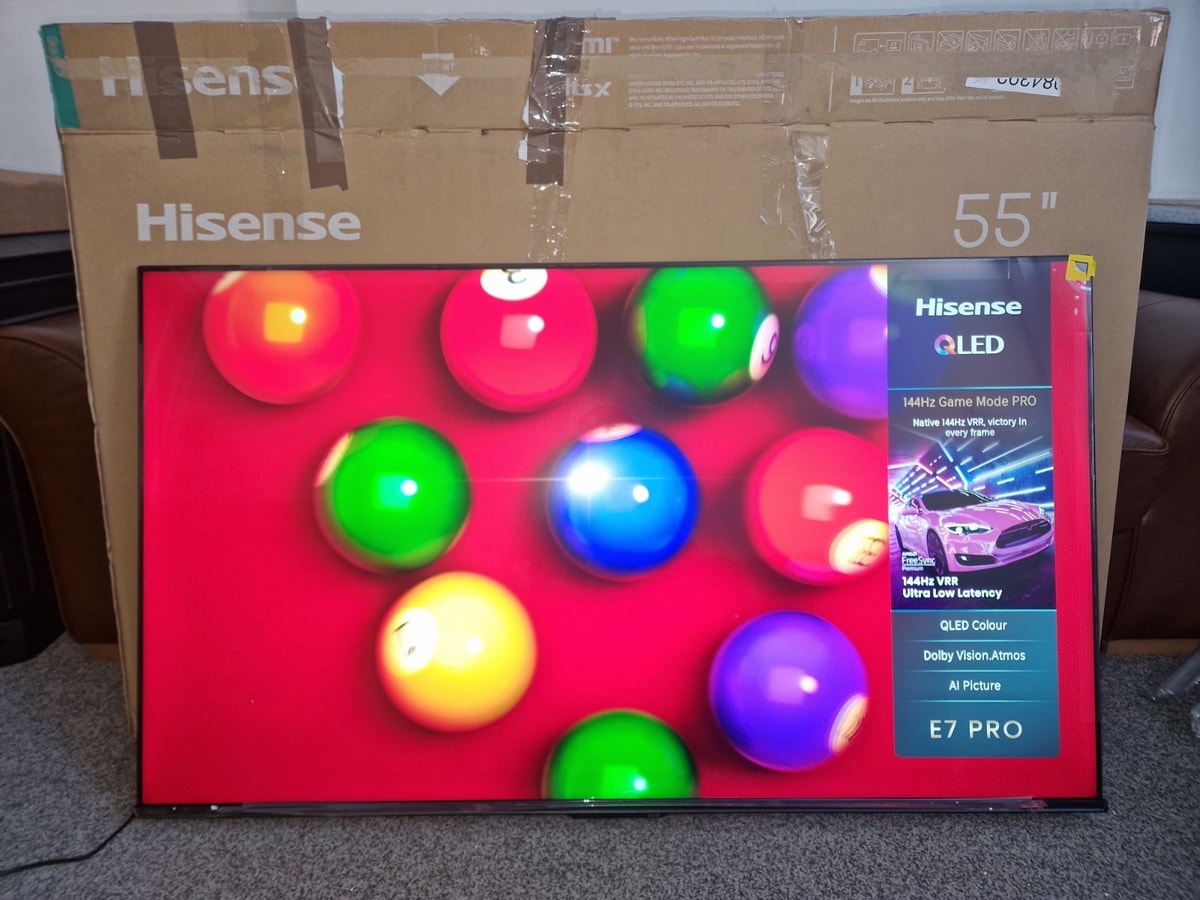 HISENSE E7Q PRO 55" QLED 4K HDR Smart TV with Freely 144Hz - 55E7QTUK PRO 2025