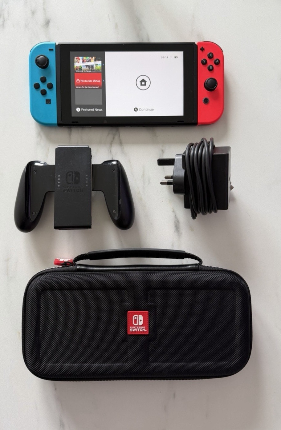Nintendo Switch Console 32GB Neon Red Blue Joy-Cons Bundle - Good Condition