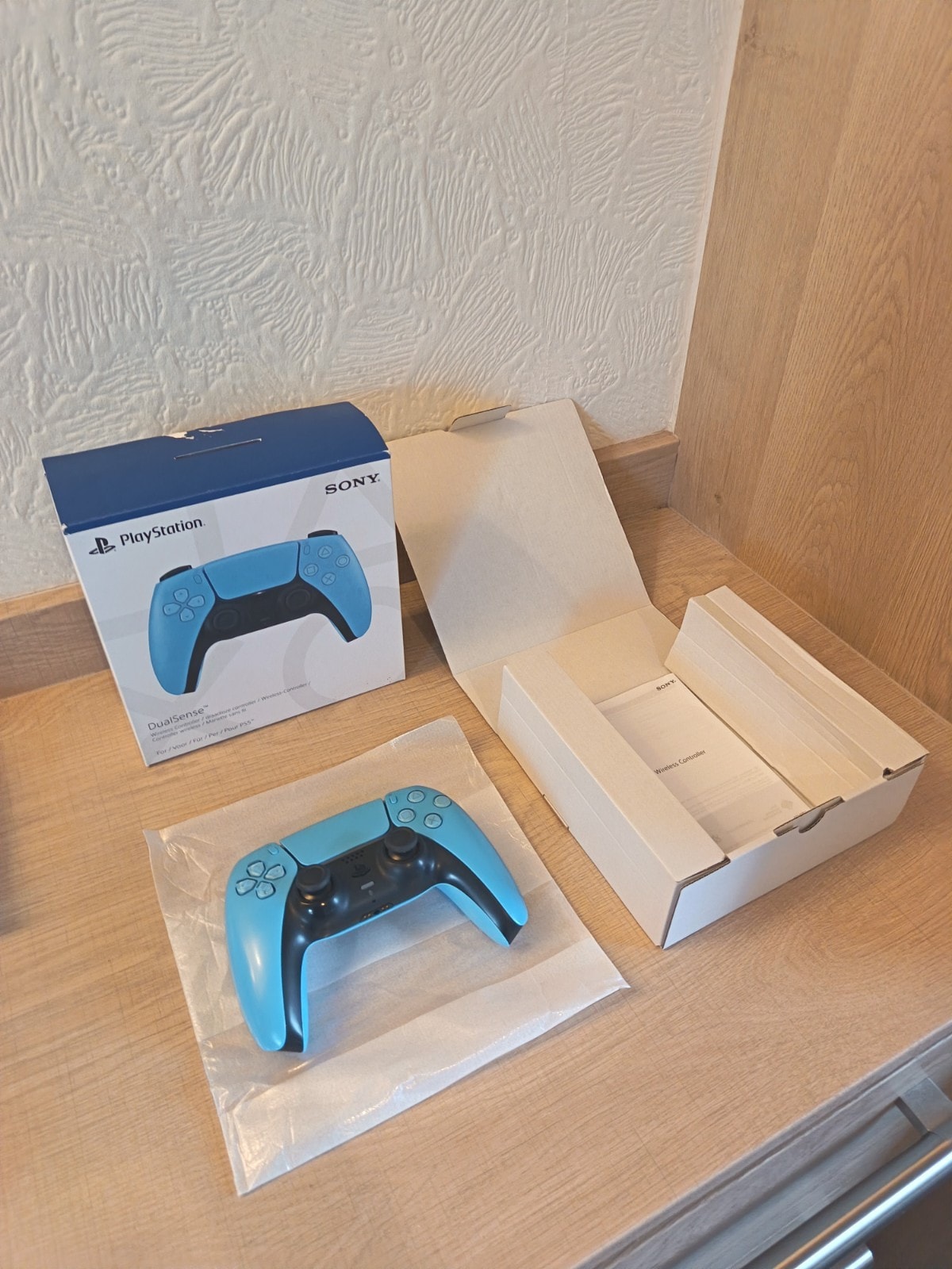 Sony PS5 DualSense Wireless Controller Starlight Blue – Boxed - Fully Tested