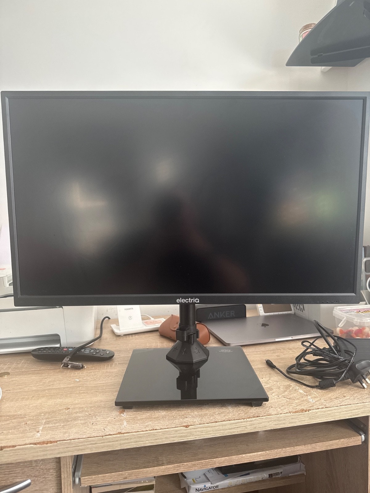 electriq monitor 27 inch led monitor with built in speakers