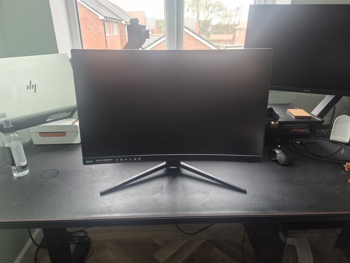 MSI Optix MAG241C 144Hz 24 inch Curved Gaming Monitor *** READ DESCRIPtion ***