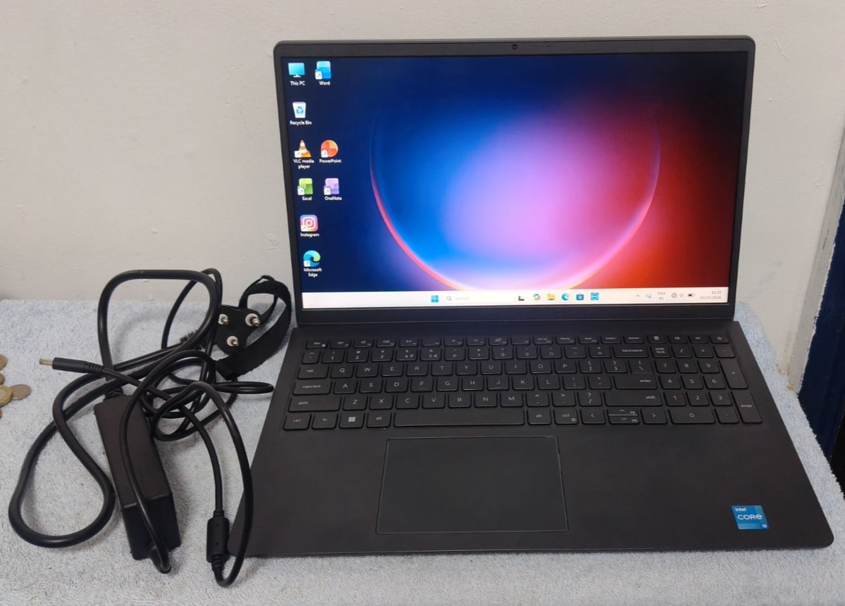 Rarely Used Dell Vostro 3520 Excellent 12th Gen i3@ 8GB RAM 512GB SSD, Win 11
