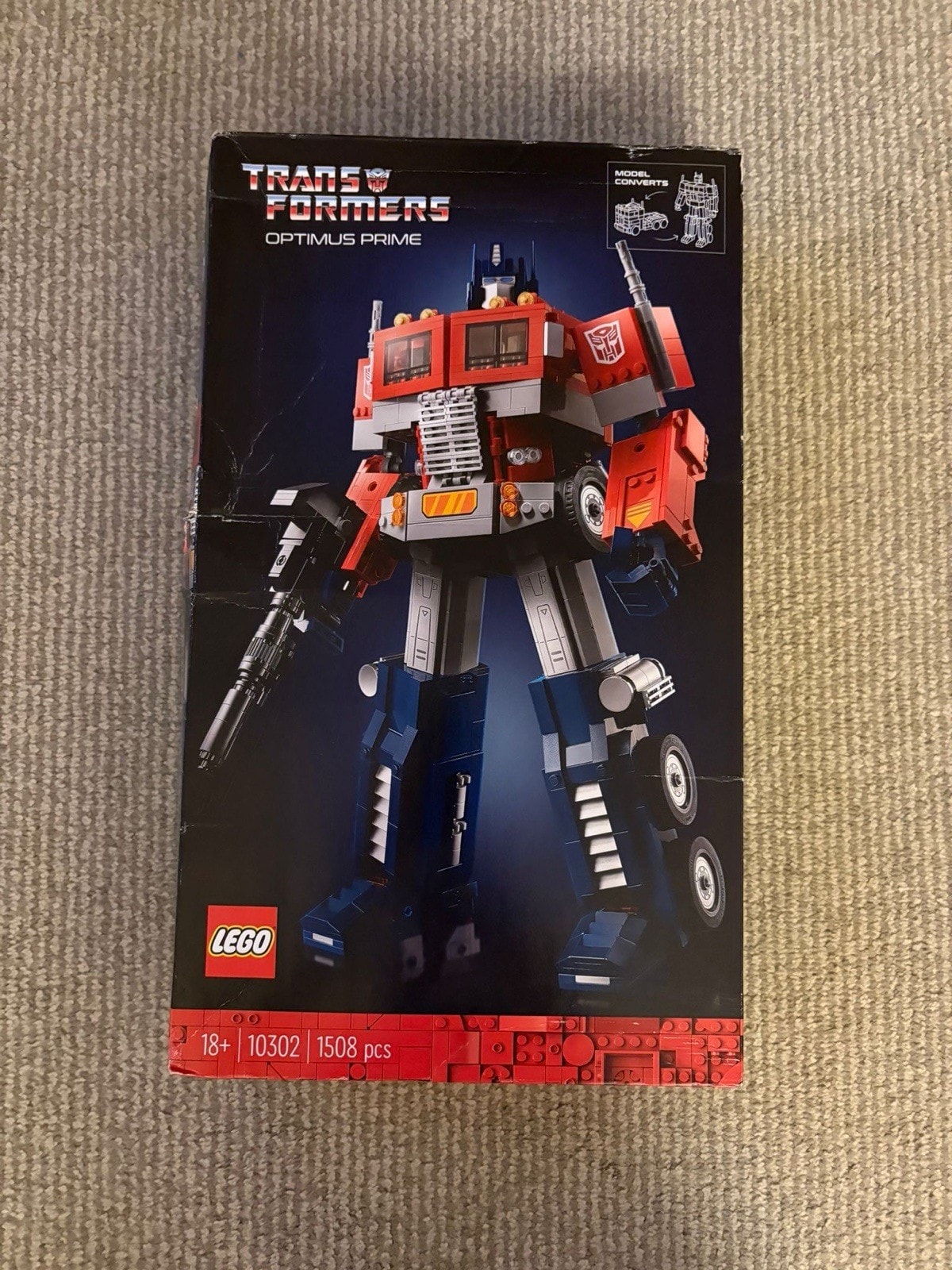 LEGO Icons Optimus Prime 10302 Brand New And Sealed (Damaged Box)