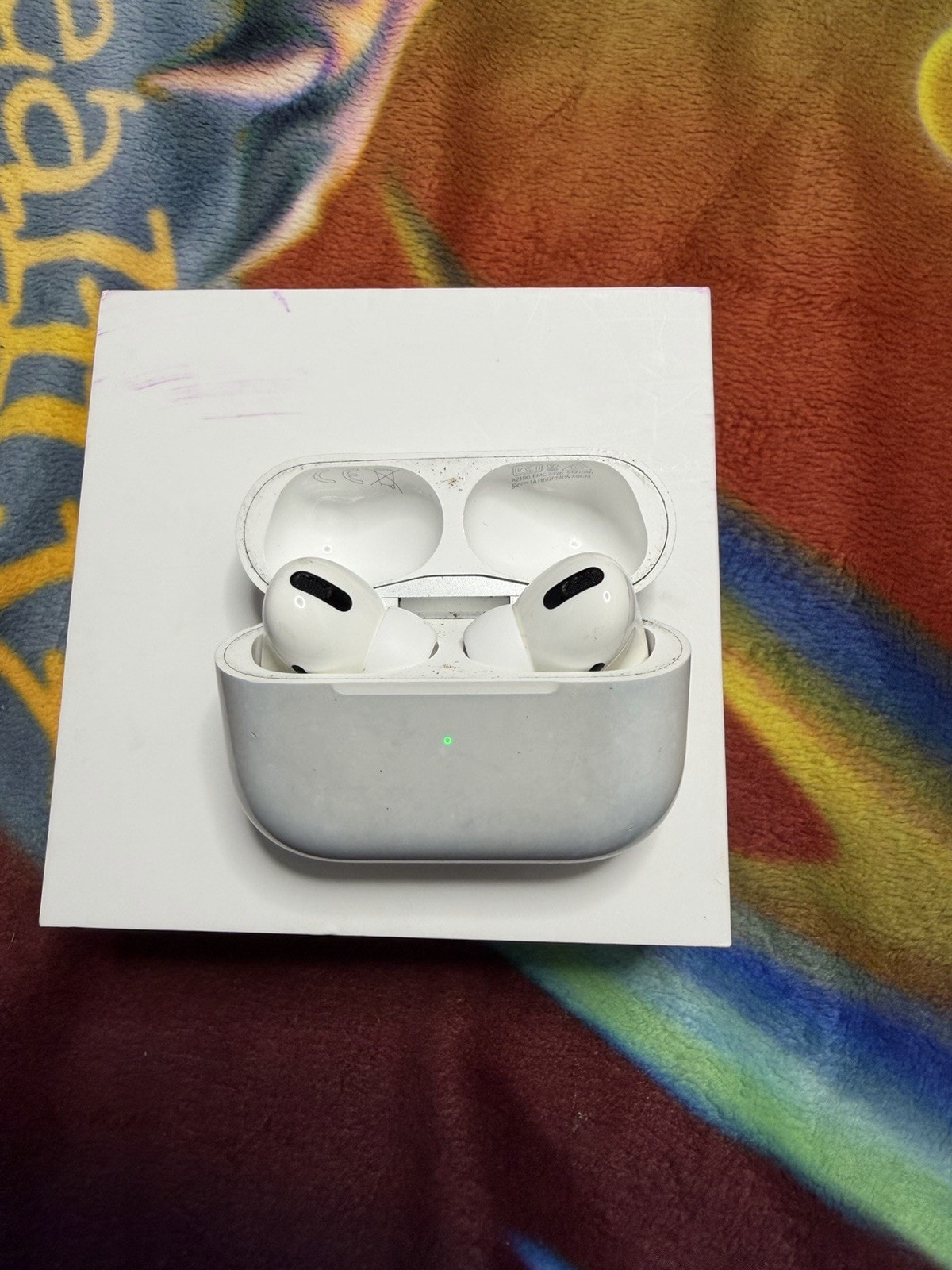 Apple AirPods Pro 1st Generation with MagSafe Charging Case