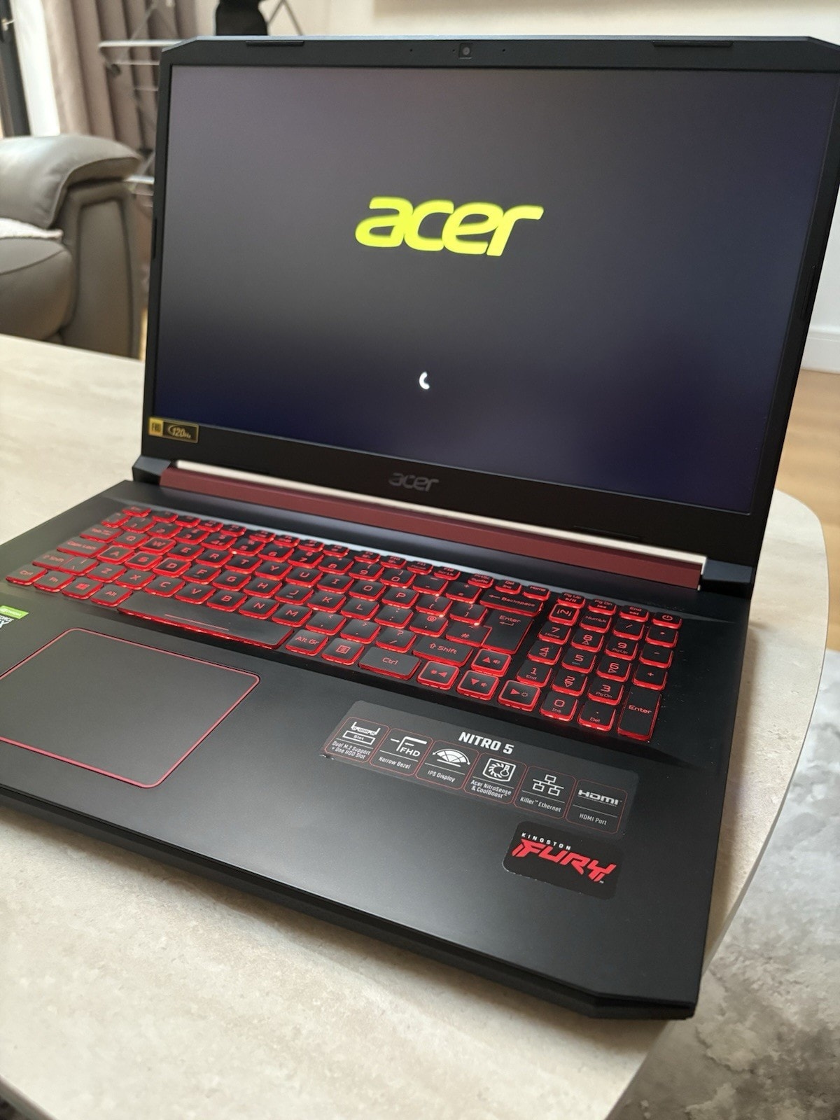 Acer Nitro 5 AN517-51-77QV 17.3in i7-9750H 8GB DDR4 256GB SSD RTX 2060 Win10