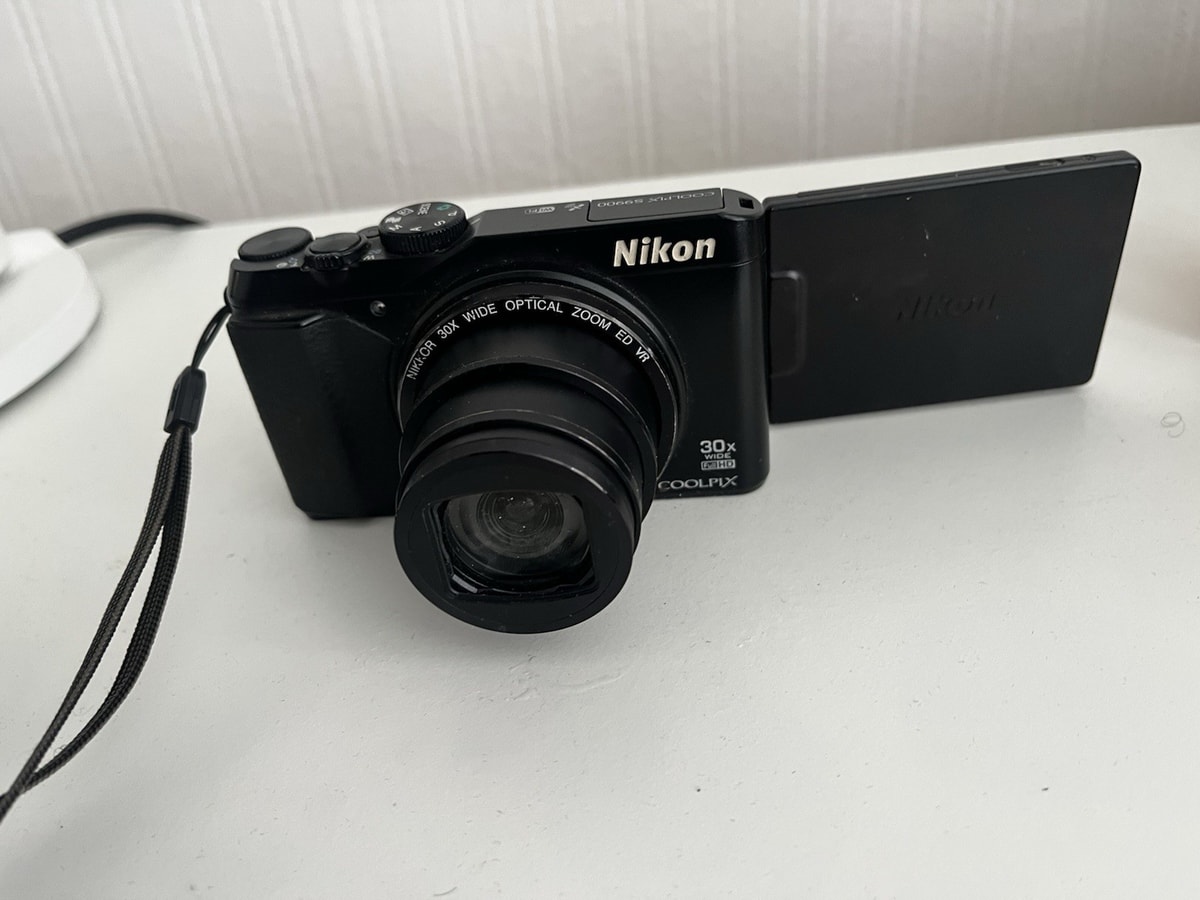 Nikon COOLPIX S9900 Compact Digital Camera (Black) 16MP, 30x Optical Zoom Lens