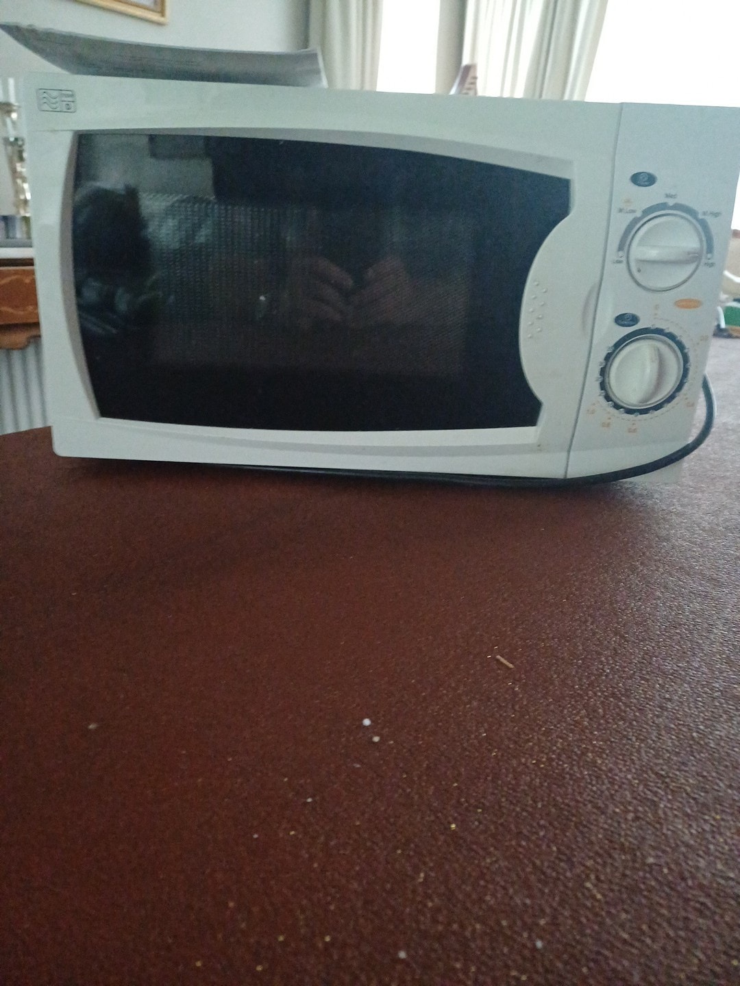 Microwave Oven White Model C17MW14 17 Litre From CurrysMade In China 230volt