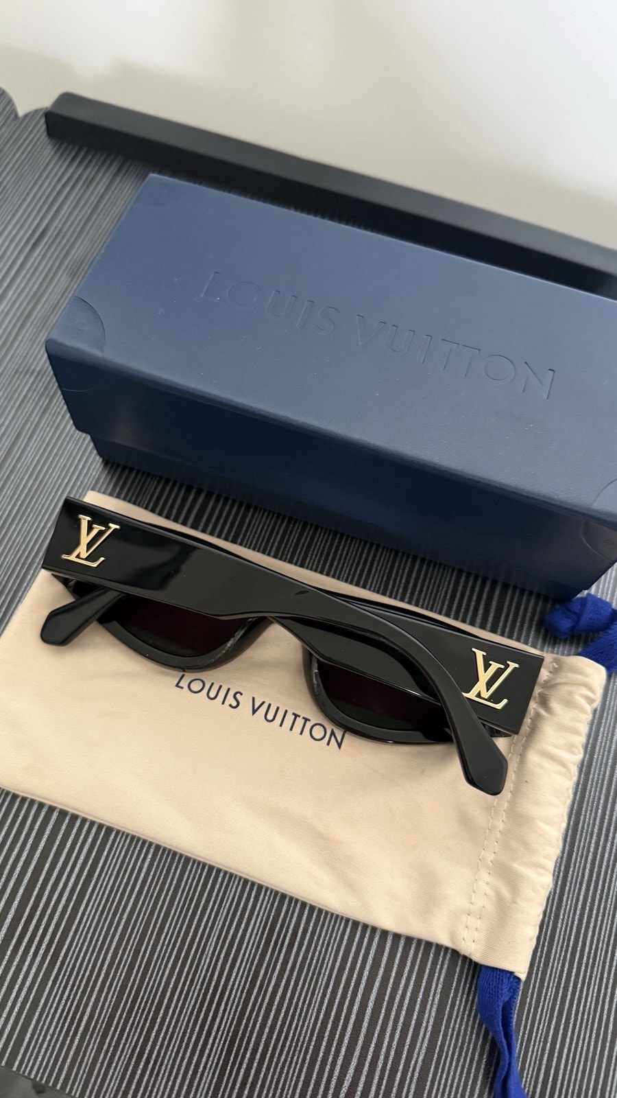 Louis Vuitton Clash Sunglasses Black