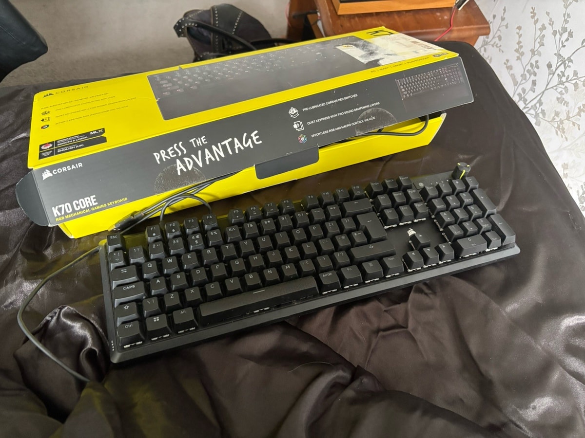 CORSAIR K70 RGB PRO Mechanical Gaming Keyboard, Red Switches - UK English