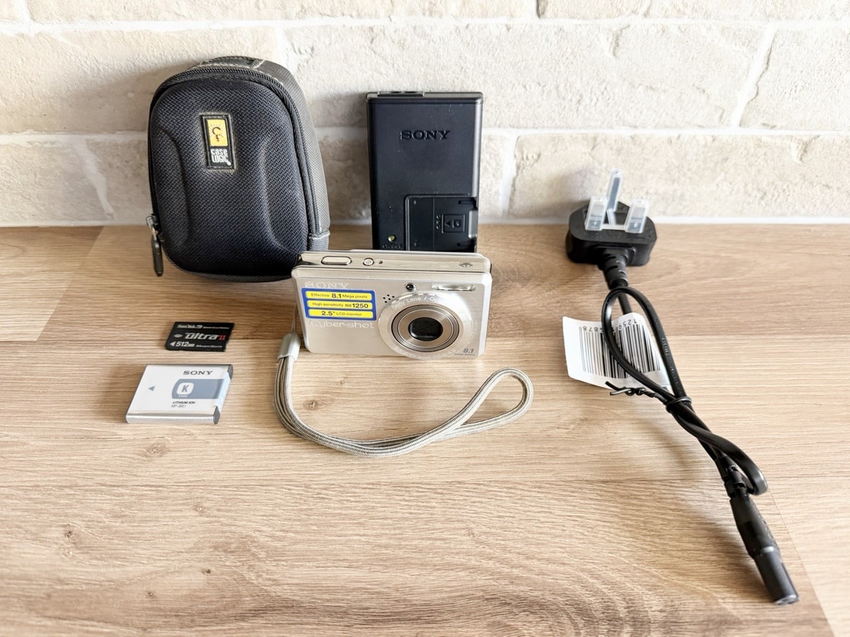 Sony Cyber-shot DSC-S780 8.1MP Digital Camera With Memory Card,Battery, Charger