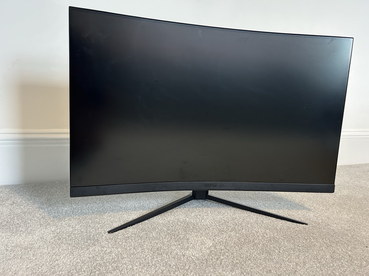 MSI G32C4X 31.5 - 32 INCH Wide-screen Gaming Curved Monitor FULL HD 250 hz
