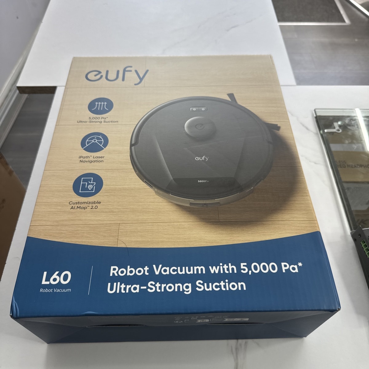 BNIB Eufy L60 Robot Vacuum Cleaner 5,000 pro ultra strong suction lowest price