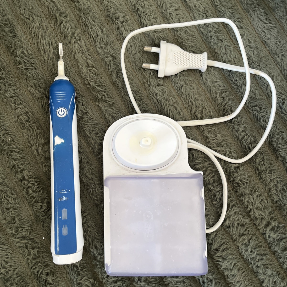 Braun Electric Toothbrush A42921625