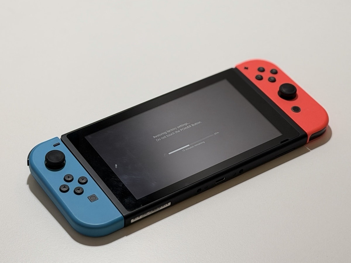Original Nintendo Switch Console + Dock, Joy-Cons & Extras