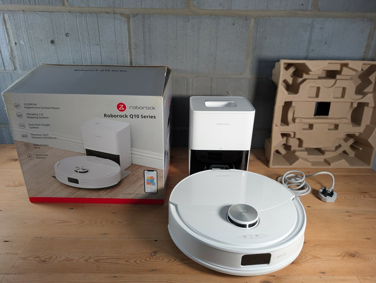 Roborock Q10 S5+ Robot Vacuum, Self-Emptying, 10000Pa Suction, Mop, White, Used