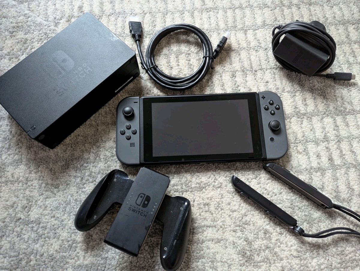🩶Nintendo Switch V1 Grey Console Bundle | Amazing Condition | Tested & Working✅