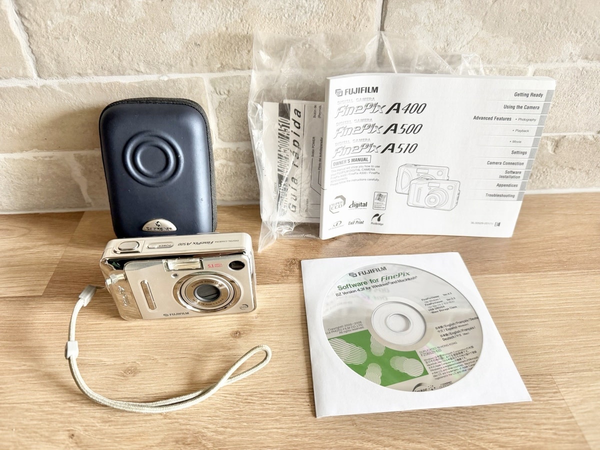 Fujifilm Digital Camera FinePix A500 5.1MP, Instructions,CD Software