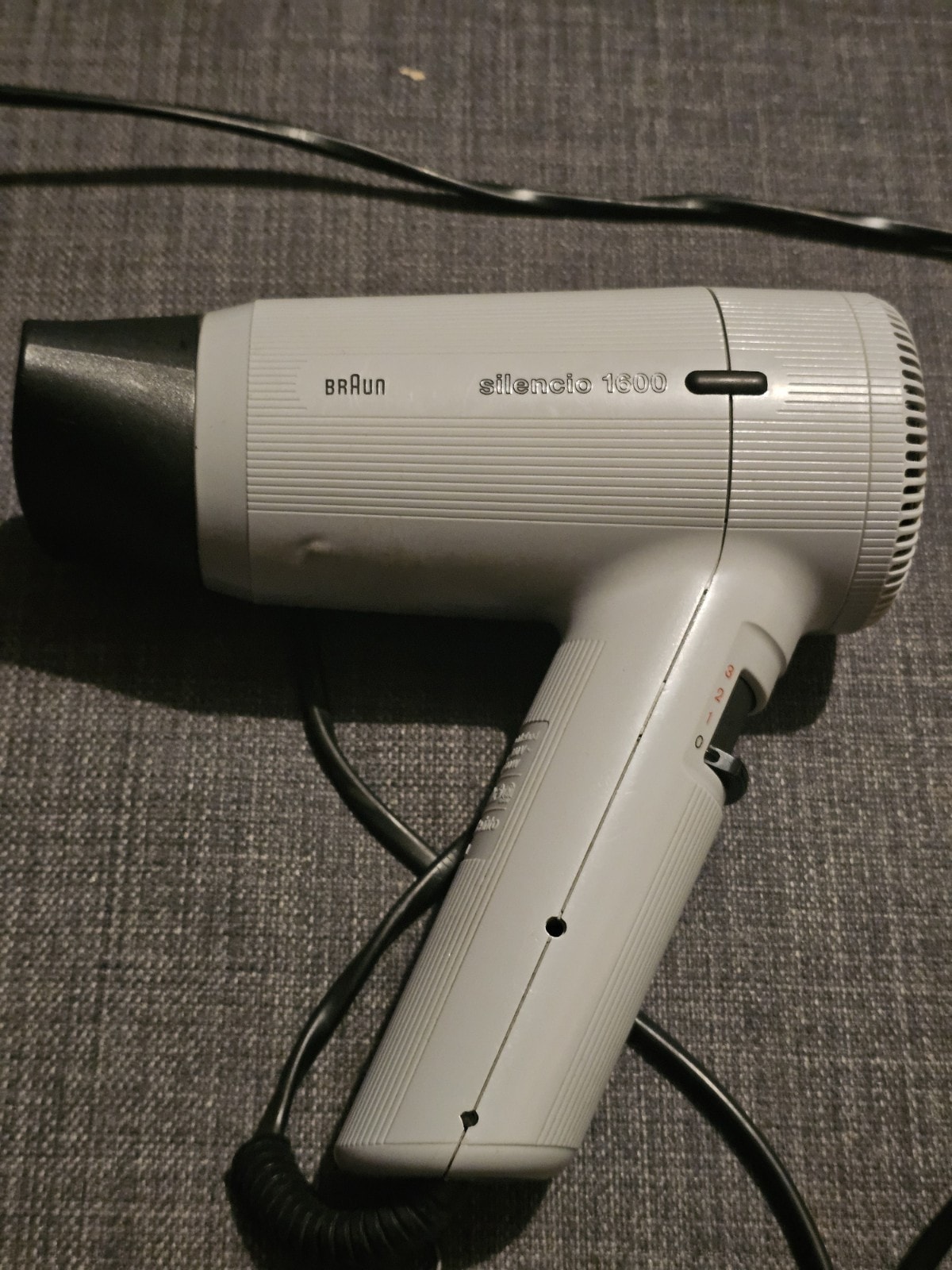 BRAUN Silencio 1600 Electronic Hair Dryer - 3 Speed Adjustable - Good Working