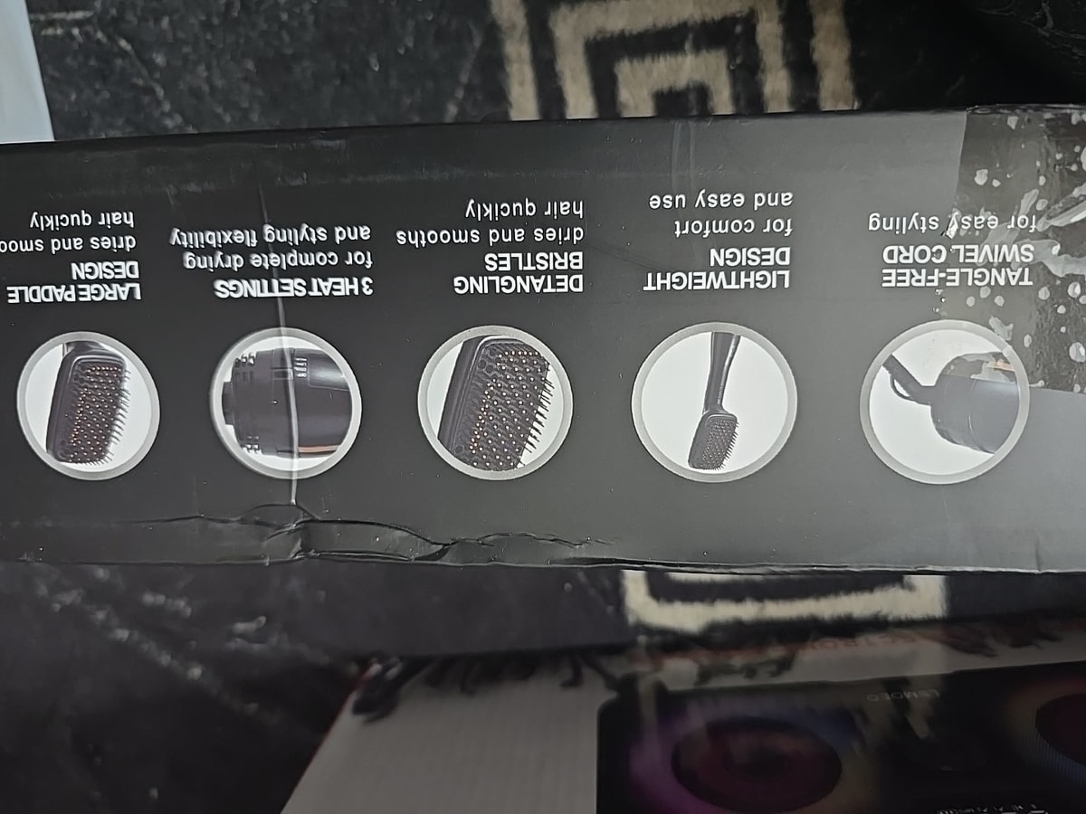 BRAND NEW ONE-STEP HAIR DRYER AND STYLER