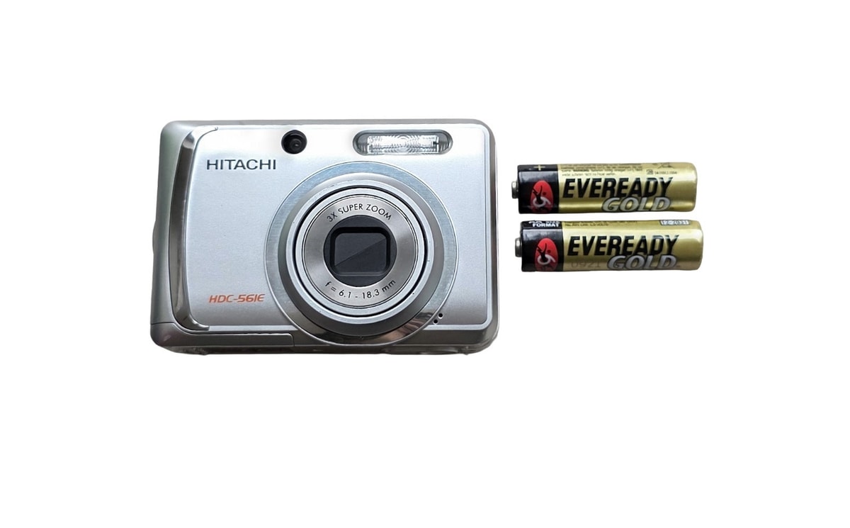 Hitachi HDC-56IE 5MP Digital Camera - TESTED + 2X NEW BATTERIES