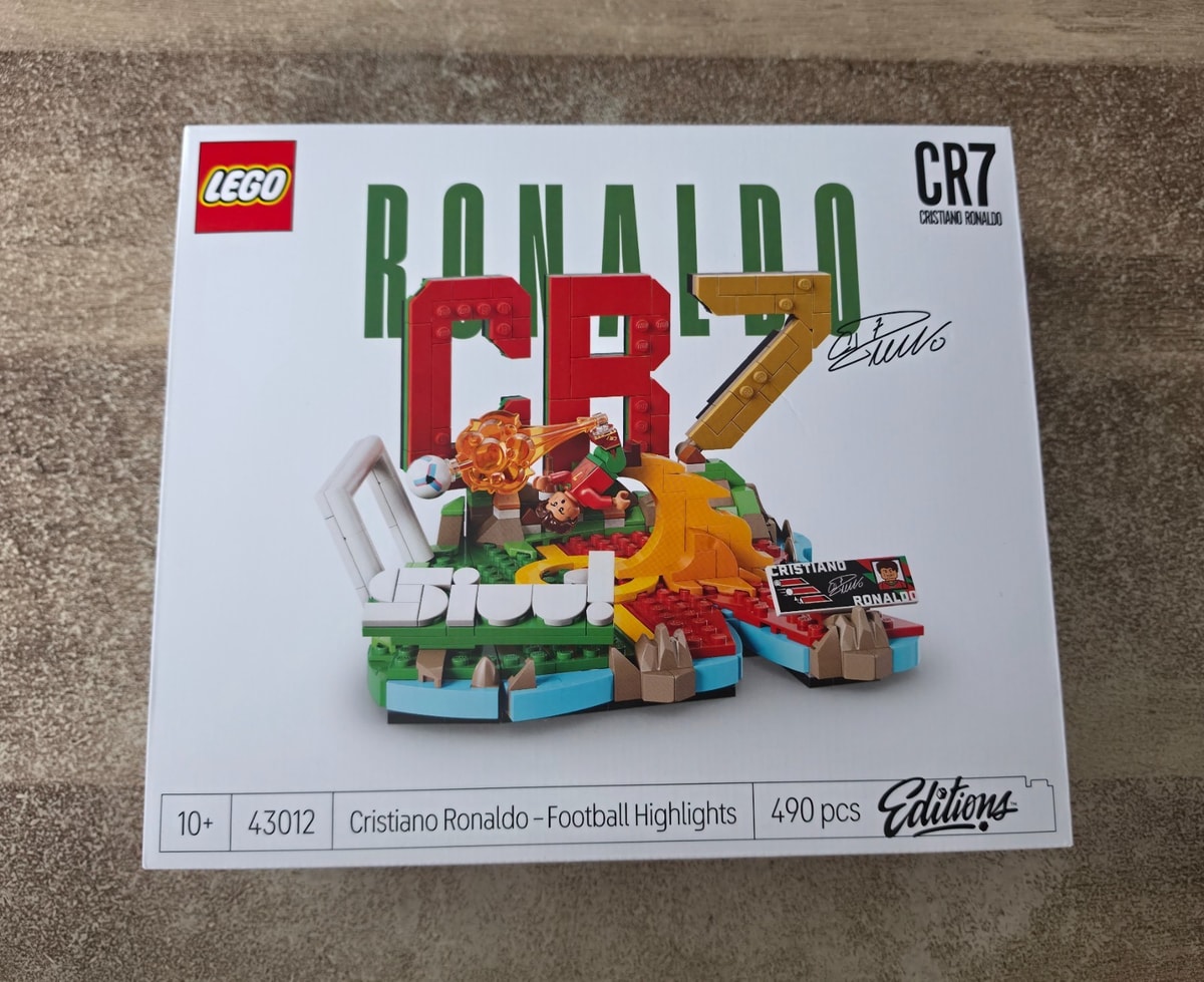 LEGO® Editions Cristiano Ronaldo – Football Highlights Set 43012